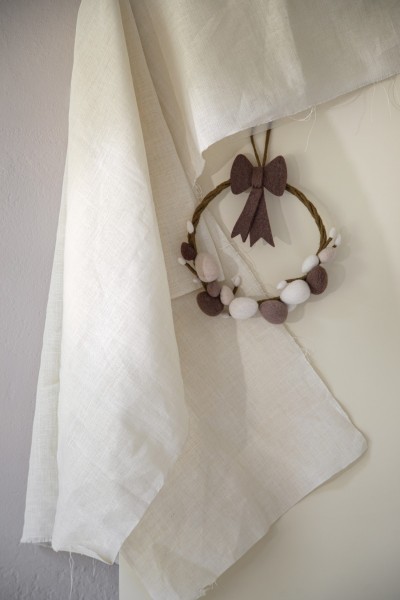 Filz Türkranz mit lavendelfarbenen Eiern